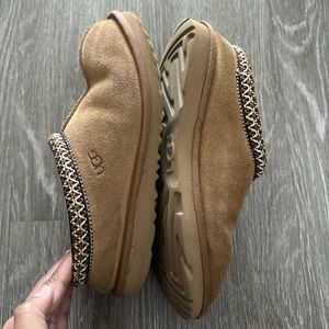 UGG tazz slippers